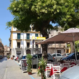 Le Sedie Volanti , Palermo Italia